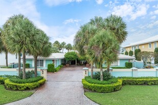 Building Photo - 608 Intracoastal Dr