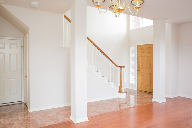 Building Photo - 14603 Bladenboro Dr