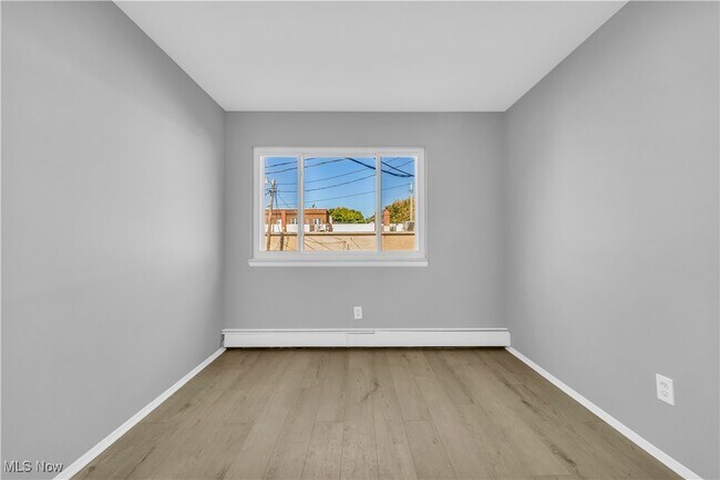 Building Photo - 1415 Wyandotte Ave