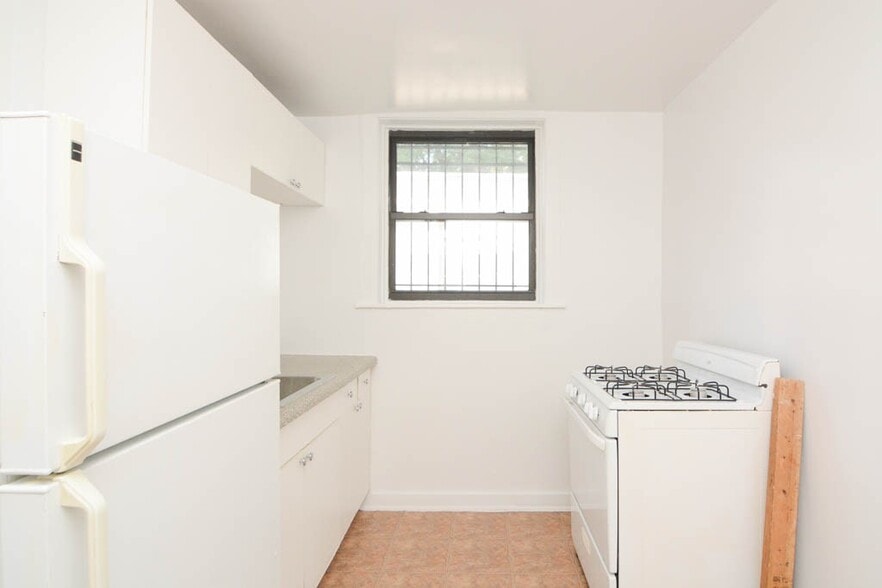 Building Photo - 2520 N Kedzie Blvd