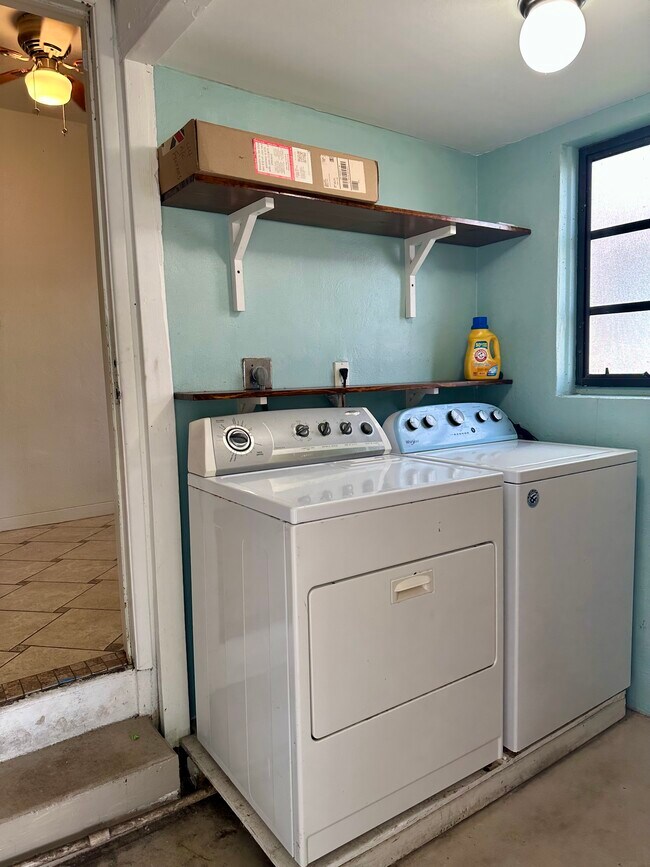 Laundry Room - 44 SE 4th St