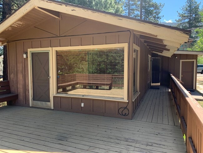 Building Photo - Cute home in popular Lakeside park neighborhood - walking distance to the lake, Heavenly Village ...