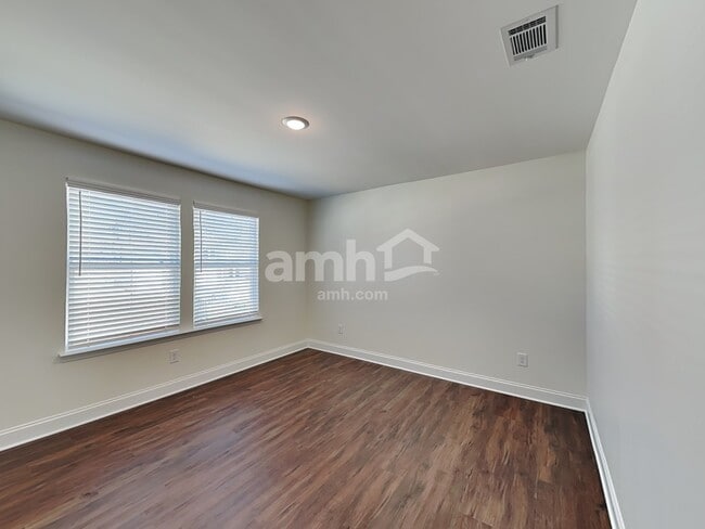 Building Photo - 5243 Blue Mountain Dr