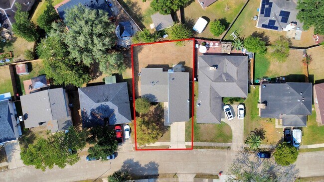 Building Photo - 19734 Oakland Valley Dr