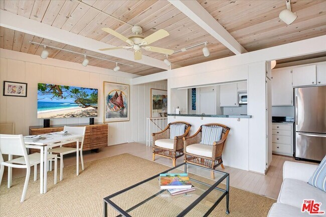 Building Photo - 1500 Miramar Beach