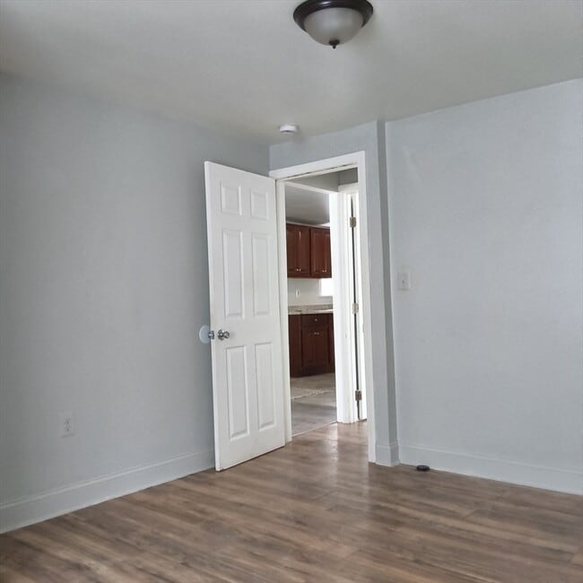 Building Photo - 1792 Pleasant St