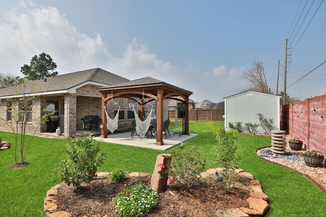 Building Photo - 8222 Groveland Hills Dr