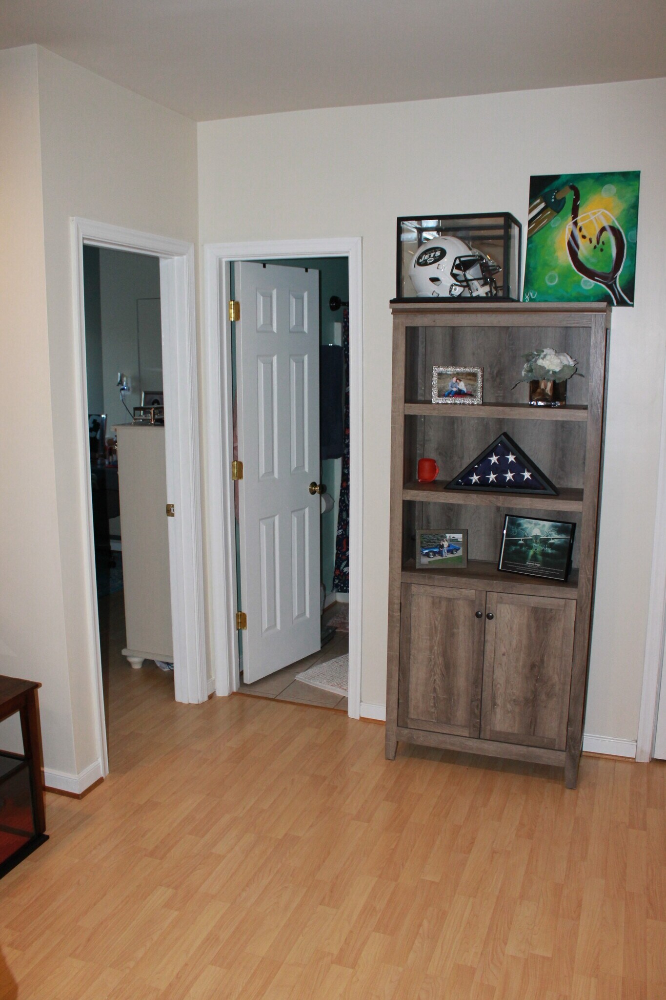 Building Photo - 23421 Dahlia Cir