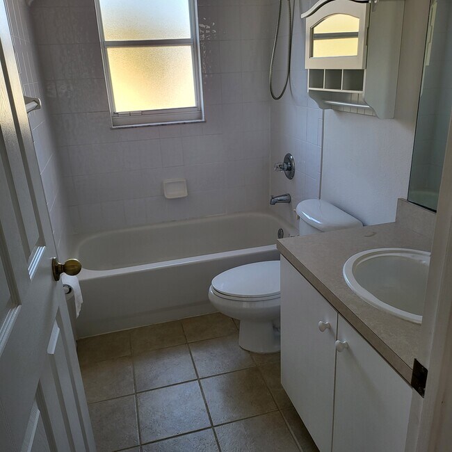 Building Photo - 18533 Pebble Lake Ct