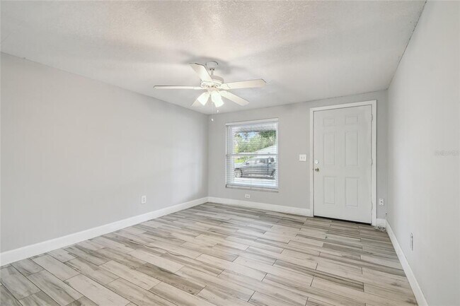 Building Photo - 3679 Sugarcreek Dr