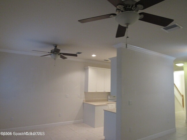 Building Photo - 302 King Neptune Ln