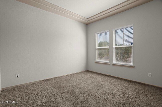 Building Photo - 3143 Hidden Creek Dr