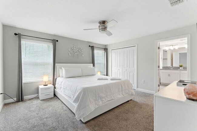 Building Photo - 4832 Dedication St