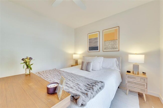 Building Photo - 2216 San Gabriel St