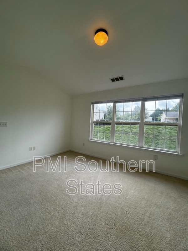 Building Photo - 419 Woodbark Ct