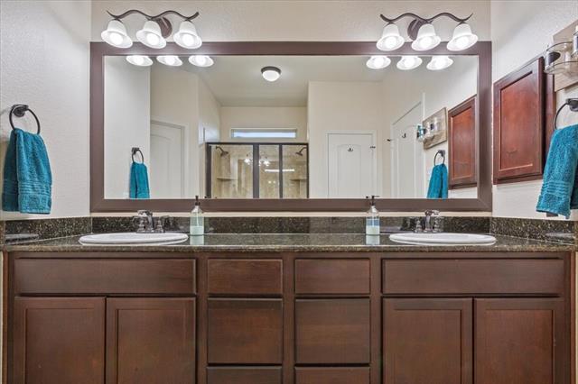 Building Photo - 10856 Burnham Dr