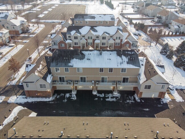 Building Photo - 3414 Cameron Dr