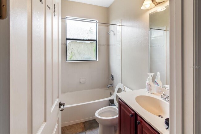 Building Photo - 2860 Lafayette Trace Dr