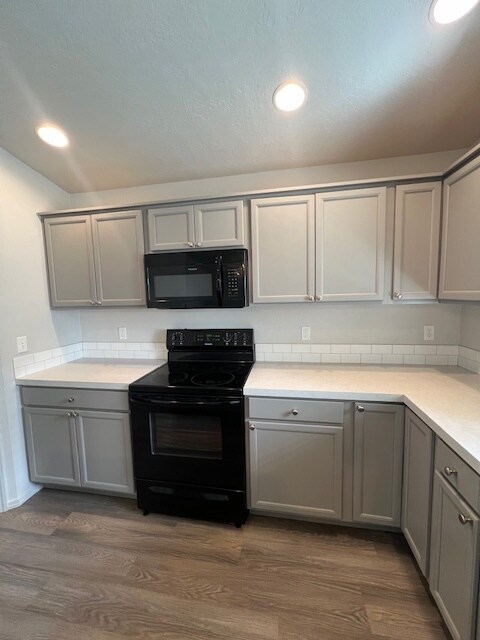 Building Photo - 4 Bed 2 Bath Home in Nampa!