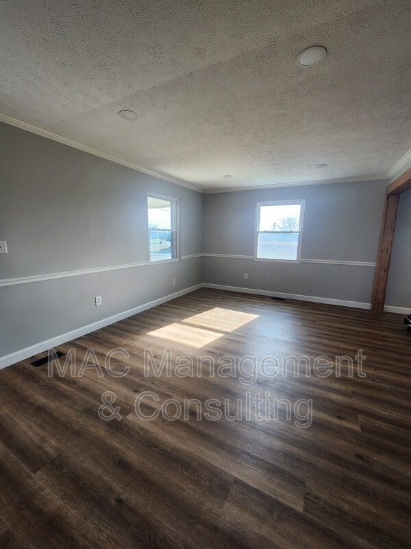 Building Photo - 4680 S Grundy Quarles Hwy