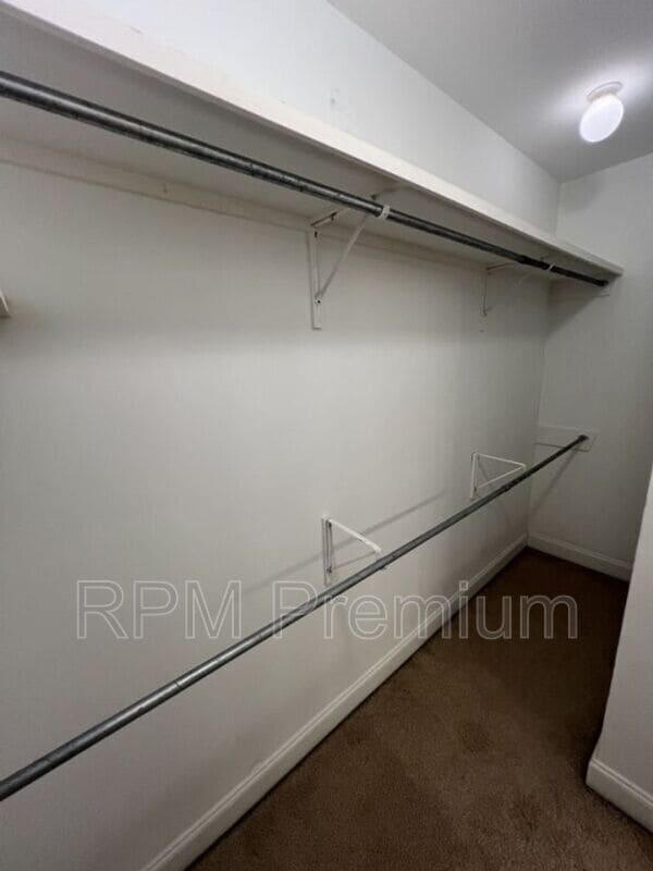 Building Photo - 767 Summer Breeze Dr