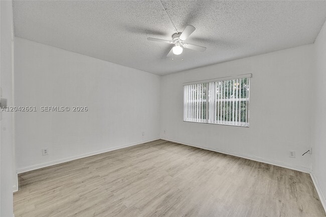 Building Photo - 1200 NW 87th Ave