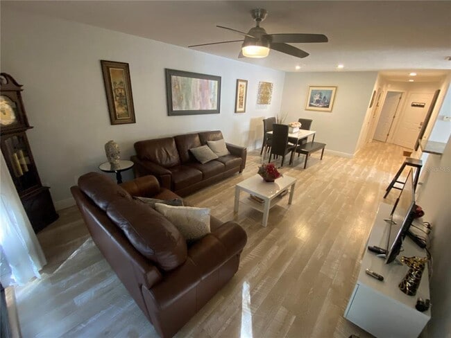 Building Photo - 7603 Sugar Bend Dr