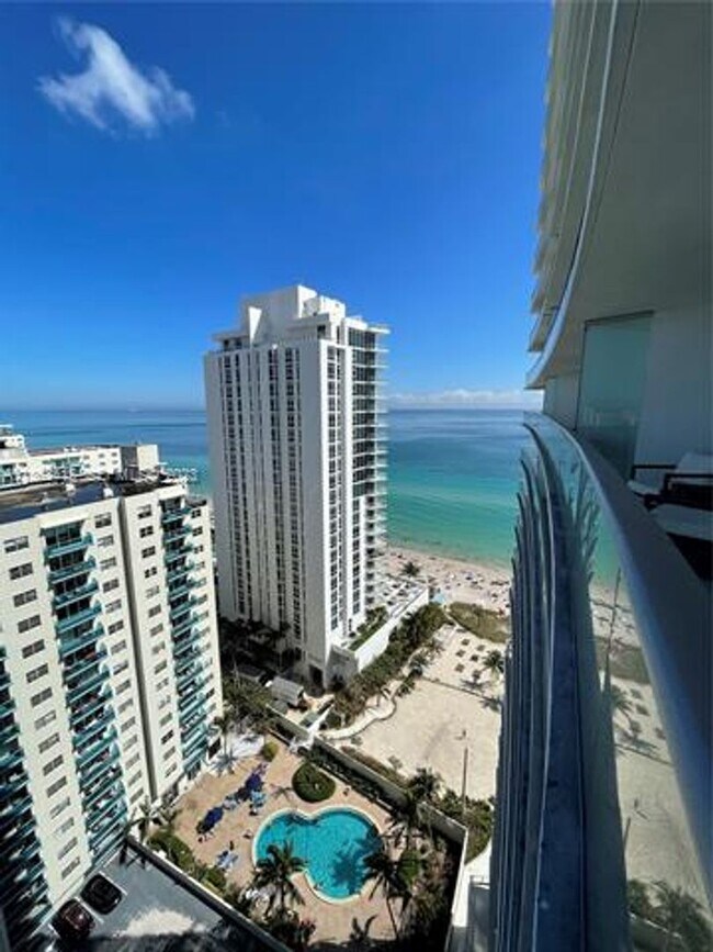 Building Photo - 4111 S Ocean Dr