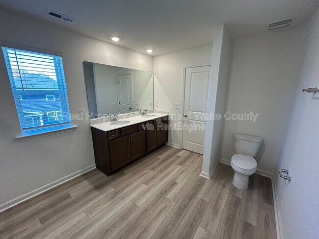 Building Photo - 2632 Pivot Rdg Dr