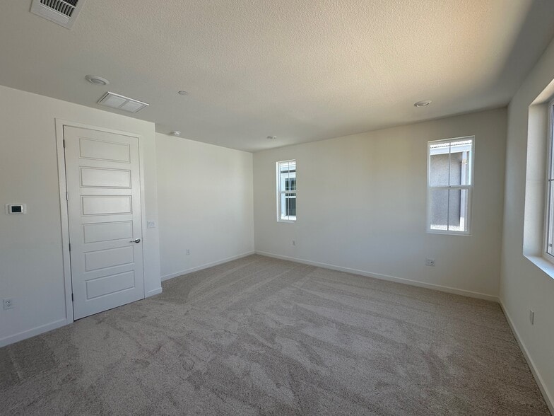 Building Photo - 5451 Knights Valley Ln