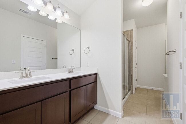 Building Photo - 9604 Eloquence Dr