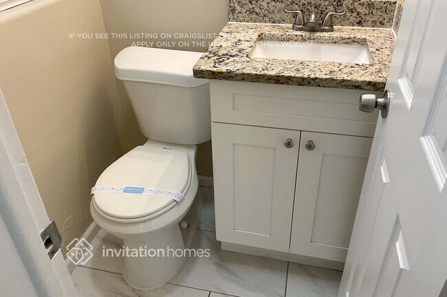 Building Photo - 5119 Divot Ct