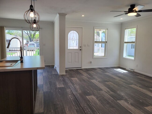 Building Photo - 1116 Candlewood Rd