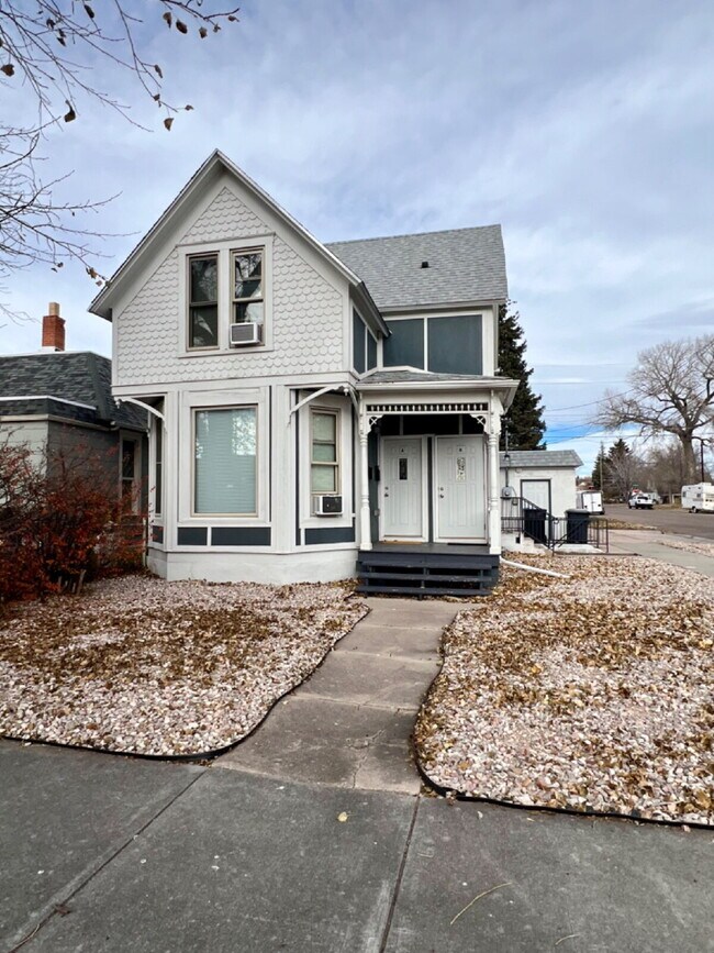 Primary Photo - Short-term furnished apartment!