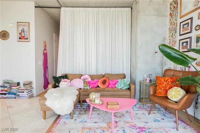 Building Photo - 353 E Bonneville Ave