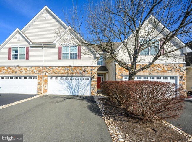 Building Photo - 249 Concord Pl