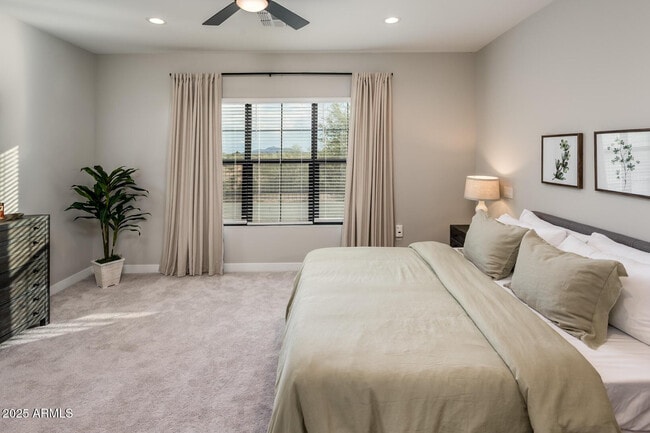 Building Photo - 6615 E Libby St