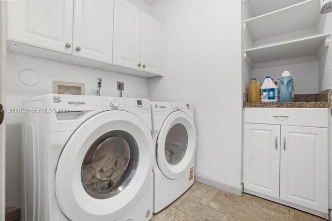 Building Photo - 7581 SW 191st St