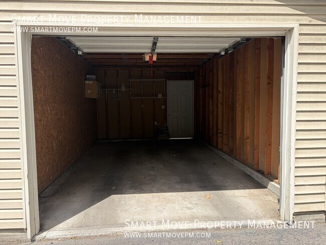 Building Photo - 2234 S Shoshone St