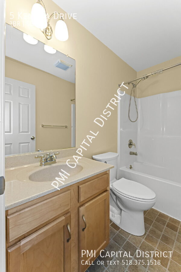 Building Photo - 5 Kendra Dr