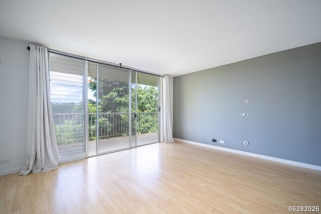 Building Photo - $2,250 / 1br - 1 BED 1 BATH CONDO IN KEMO'O BY THE LAKE
