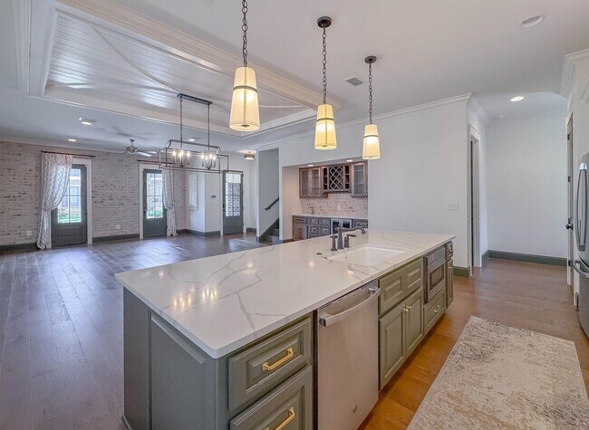 Building Photo - 3026 Gentilly St