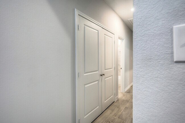 Building Photo - 9751 Black Gum