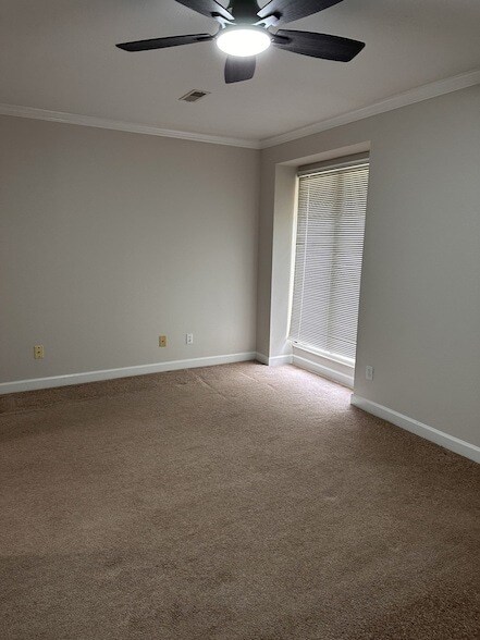 Building Photo - 306 W Colville St