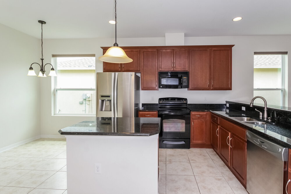 Building Photo - 8843 39th St Cir E