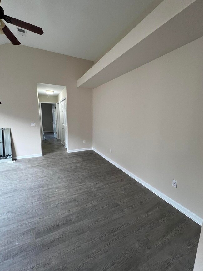 Building Photo - 601 Sherard Cir