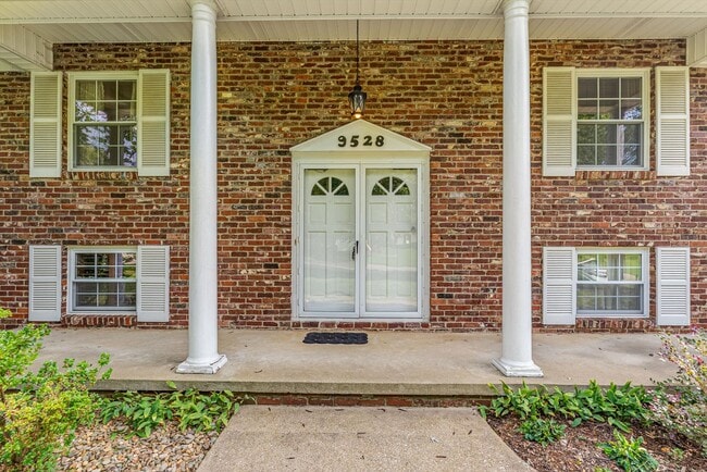 Building Photo - 9528 Gulf Park Dr