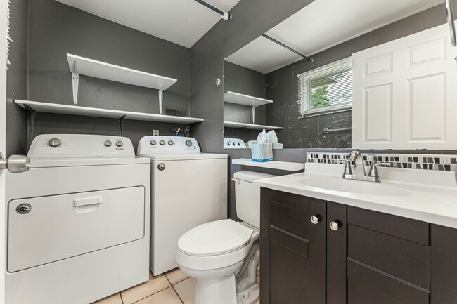 Building Photo - 152-154 Judson St., Unit 154