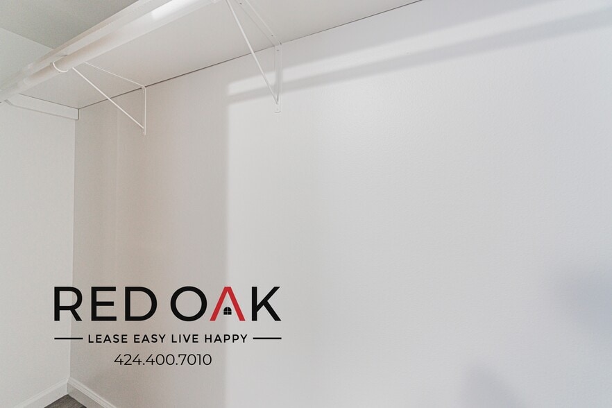 Building Photo - 6928 Agnes Ave