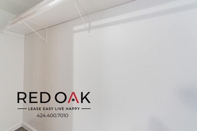 Building Photo - 6928 Agnes Ave